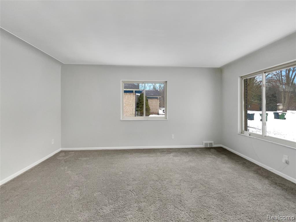 53044 Ruann Drive, Shelby Twp, MI 48316 — Photo 15