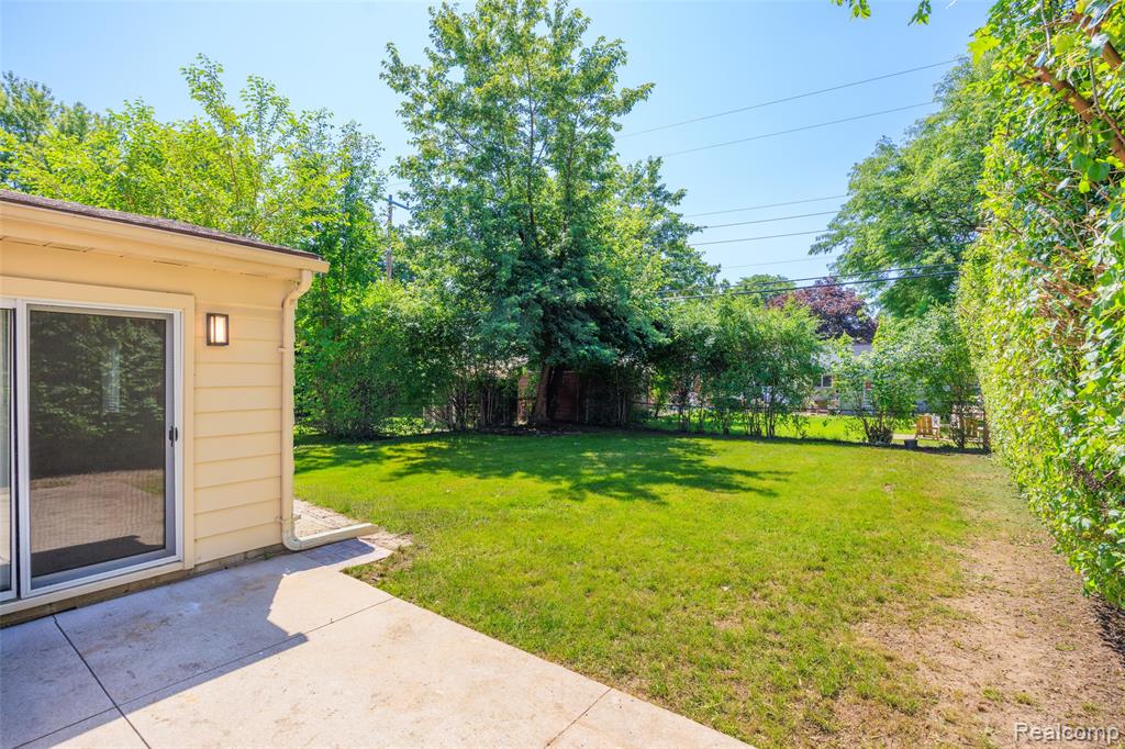 14631 Labelle Street, Oak Park, MI 48237 — Photo 23