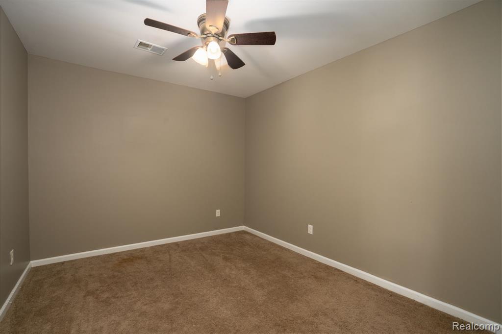 3421 N Genesee Road, Flint, MI 48506 — Photo 18
