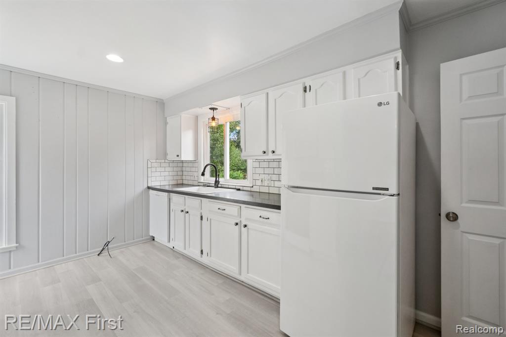 15590 Buckingham Avenue, Beverly Hills, MI 48025 — Photo 6