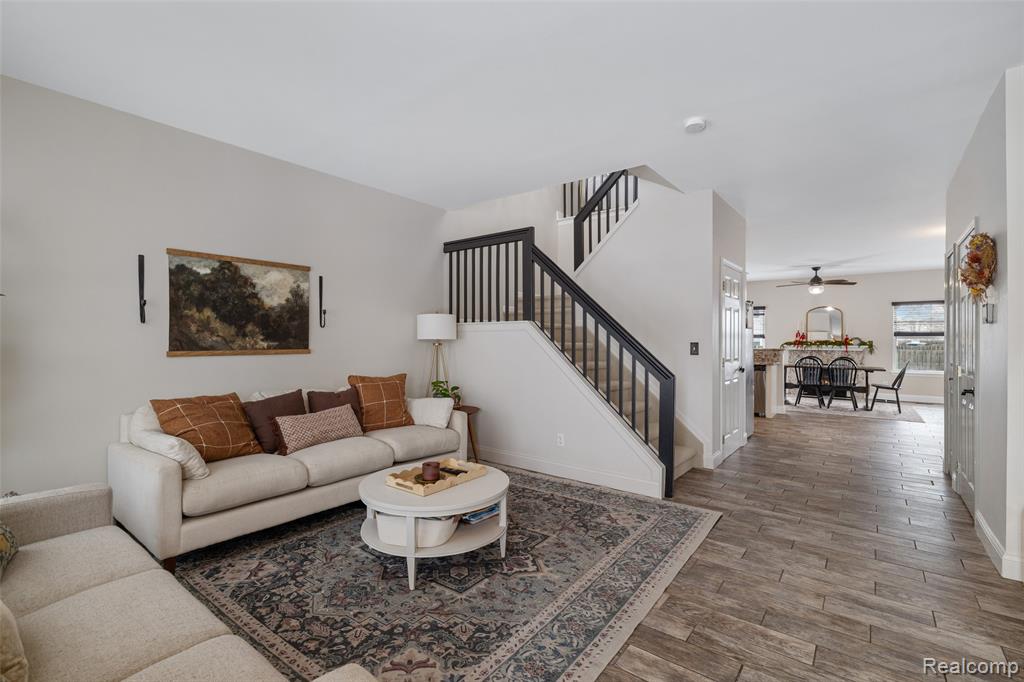 52400 Huntley Avenue, New Baltimore, MI 48047 — Photo 5