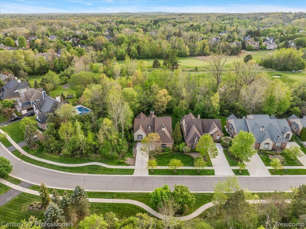 4735 OAKHURST RIDGE Road, Clarkston, MI 48348 — Photo 5