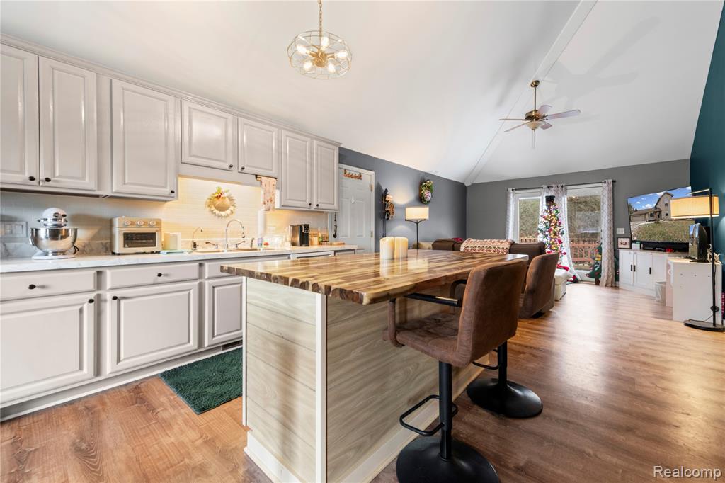 8095 Torrey Road, Mundy, MI 48439 — Photo 2
