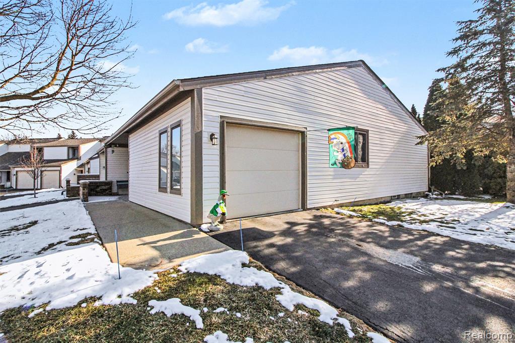 114 Conda Lane, Oxford, MI 48371 — Photo 3