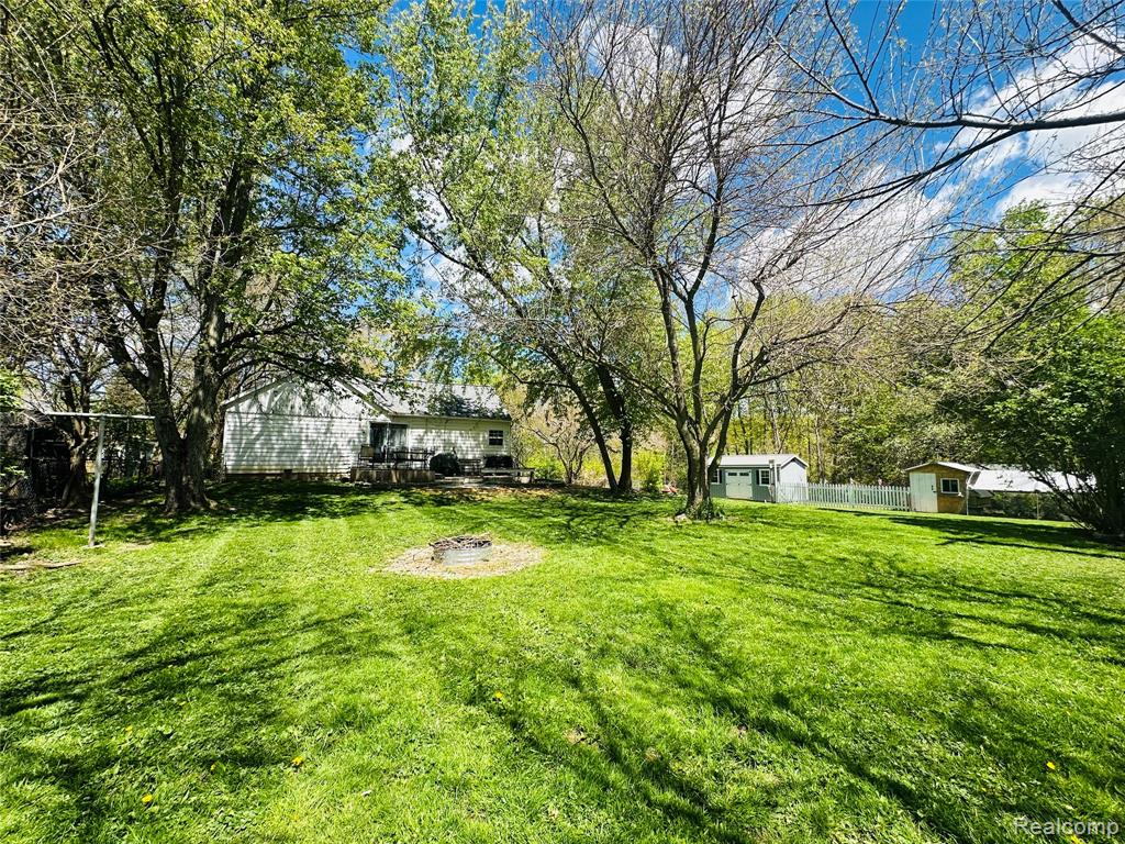 5827 Annibal Drive, Lapeer, MI 48446 — Photo 9
