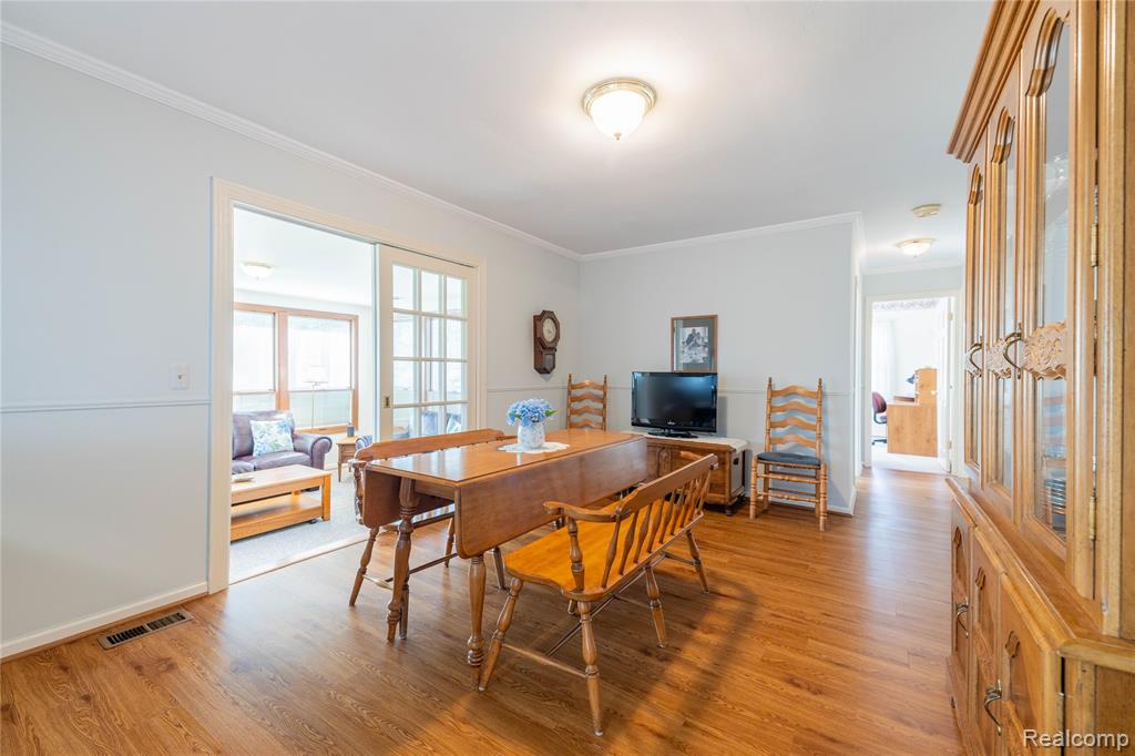 27758 Johnson Road, Grosse Ile, MI 48138 — Photo 17