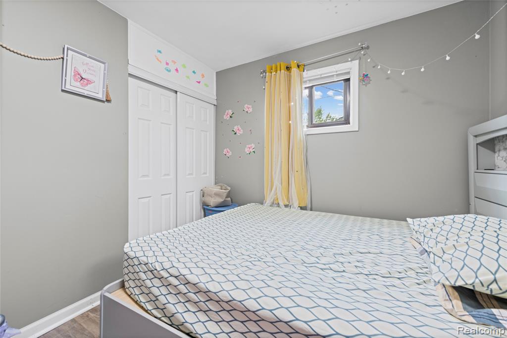 8153 Dale, Center Line, MI 48015 — Photo 12