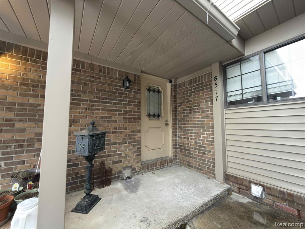 8517 Pepper Ridge Drive, Grand Blanc, MI 48439 — front exterior
