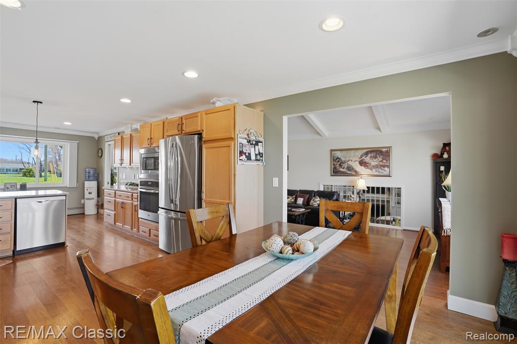 547 Deer Run, White Lake, MI — Photo 20