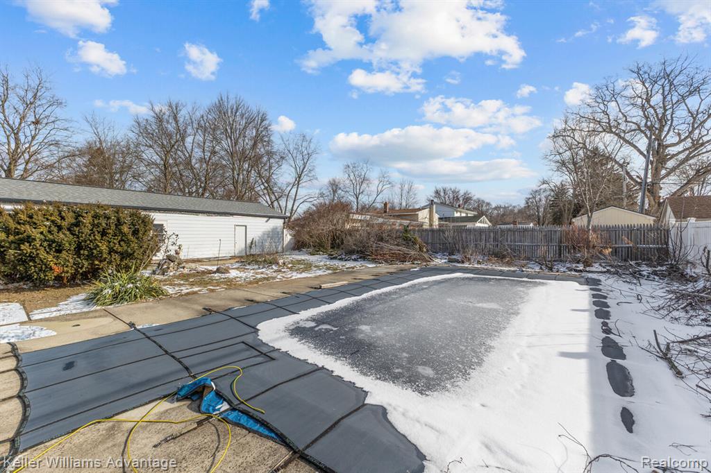 8735 Ringwood Drive, Commerce Twp, MI 48382 — Photo 32