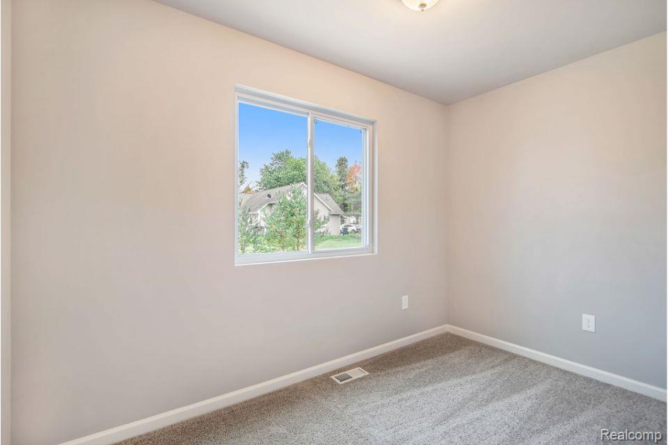 221 Ontario Court, Brooklyn, MI 49230 — Photo 11