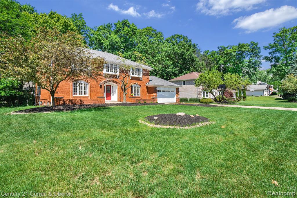 5994 Glen Eagles Drive, West Bloomfield, MI 48323 — Photo 2