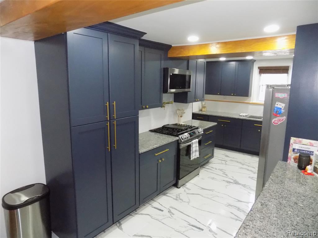 9207 Whitall Lane, Grosse Ile, MI 48138 — Photo 4