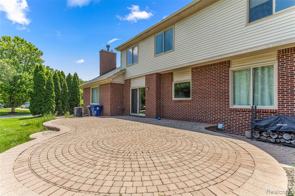48578 Wildrose Drive, Canton, MI 48187 — Photo 40