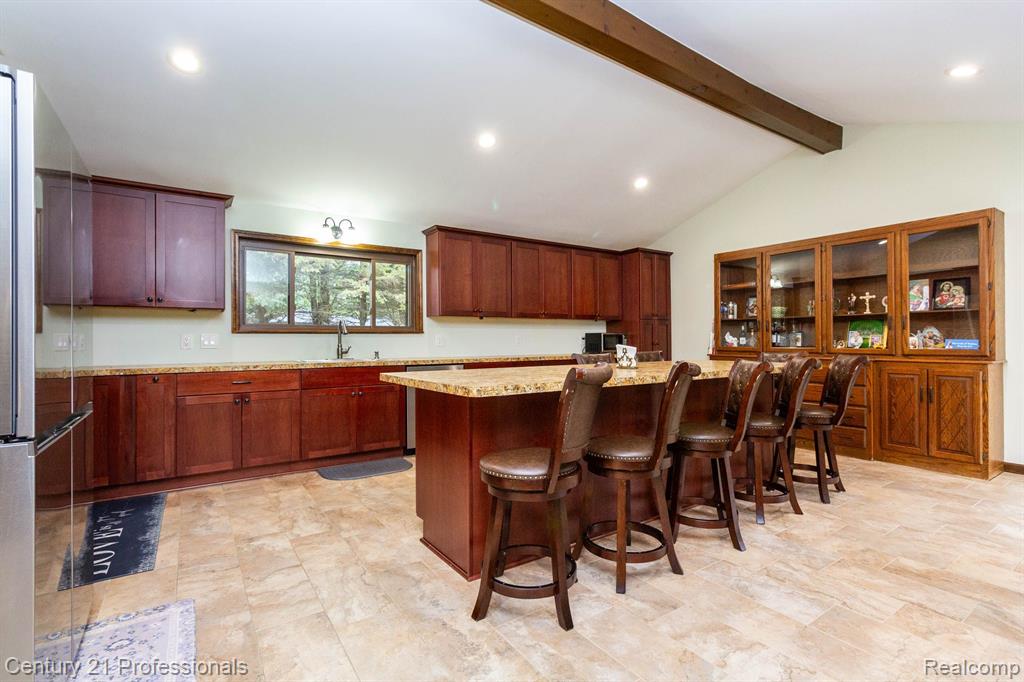 46498 HOUGHTON Drive, Shelby, MI 48315 — Photo 13