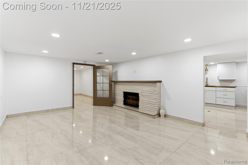 6528 Sterling Court, Garden City, MI — Photo 19