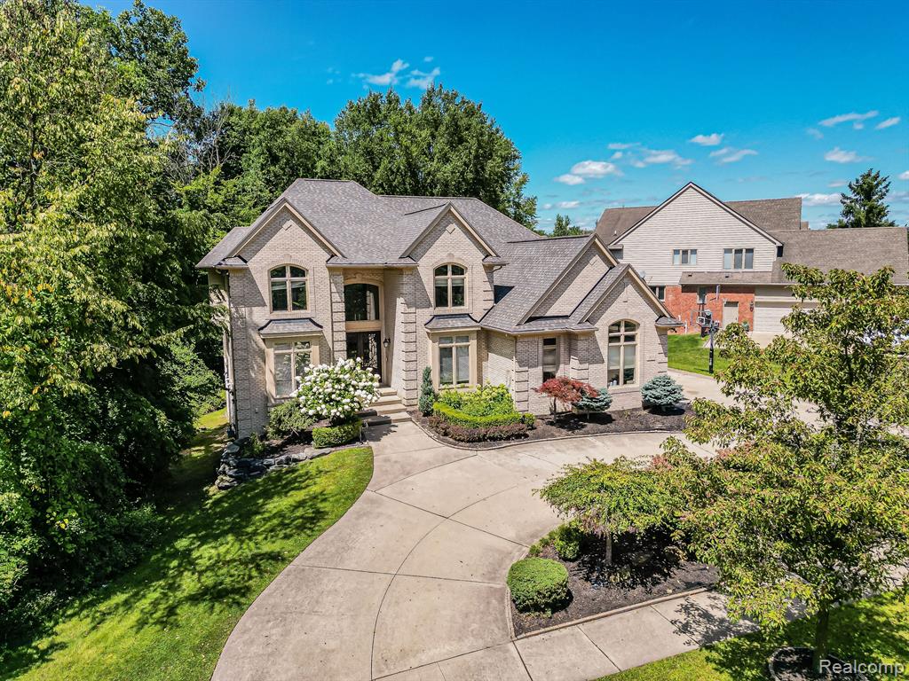5570 HAMPSHIRE Drive, West Bloomfield, MI — Photo 3