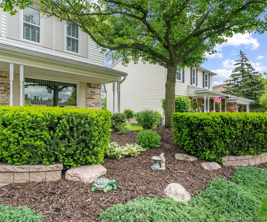 42736 BOULDEN Court, Canton, MI 48187 — Photo 27