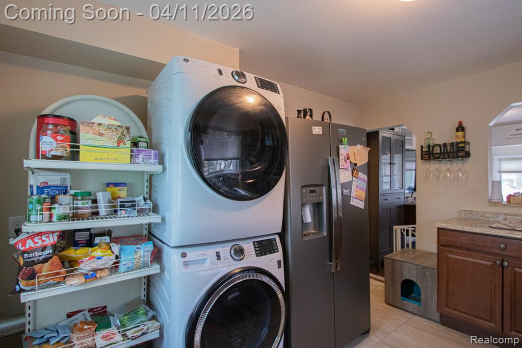 5636 Hipp Street, Dearborn Heights, MI 48125 — Photo 19