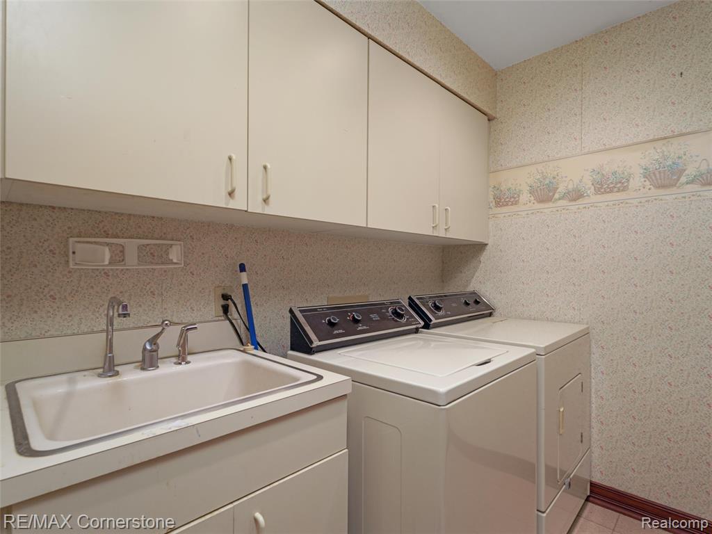 13780 Eaton Drive, Plymouth, MI 48170 — Photo 28
