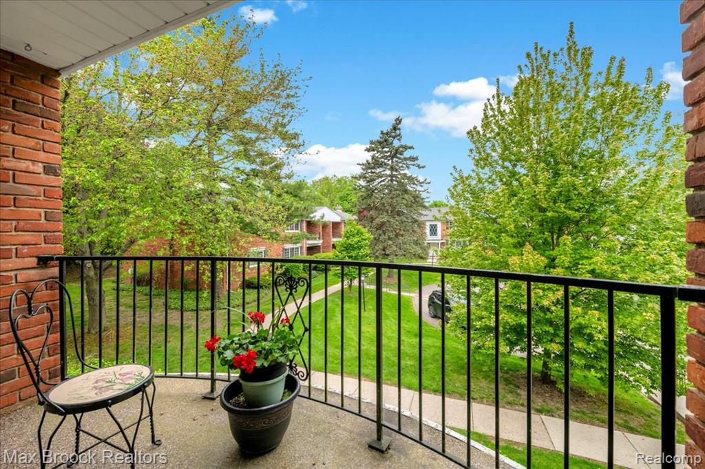 1711 Huntingwood Lane, C, Bloomfield Hills, MI 48304 — Photo 23