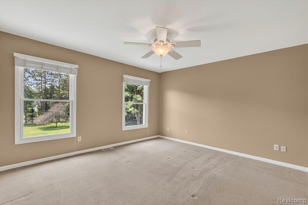 2724 Ore Valley Drive, Hartland, MI 48353 — Photo 33