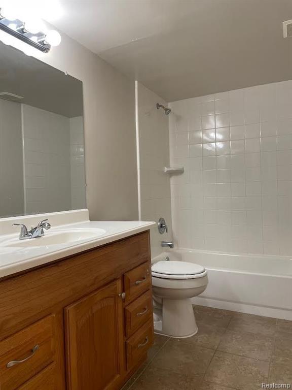 865 E SUMMIT Street, Milford, MI 48381 — Photo 14