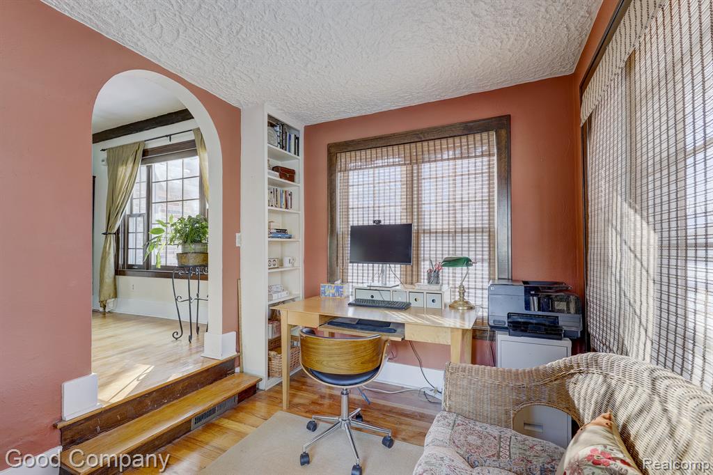 18930 Hillcrest Street, Beverly Hills, MI 48025 — Photo 18