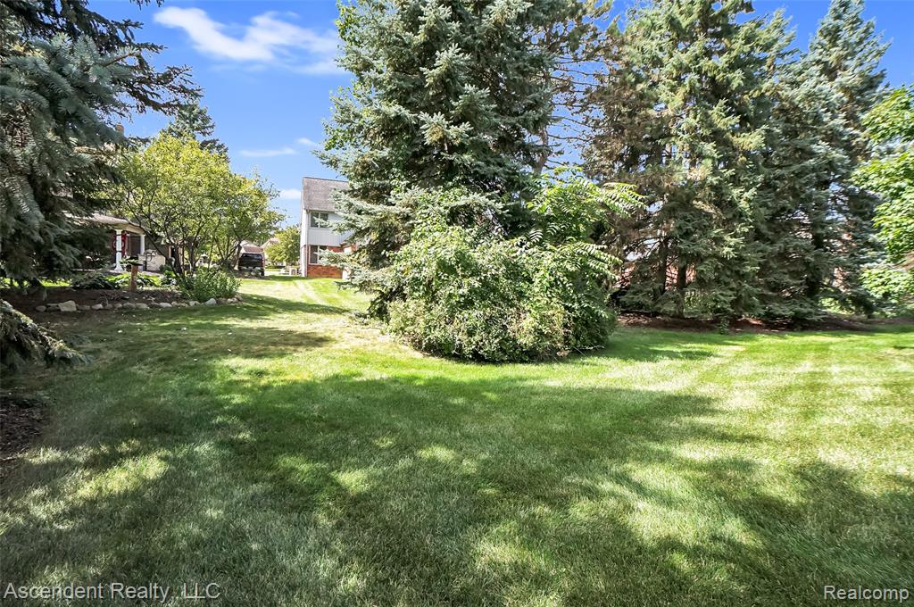 54127 Salem Drive, Shelby Twp, MI 48316 — Photo 46