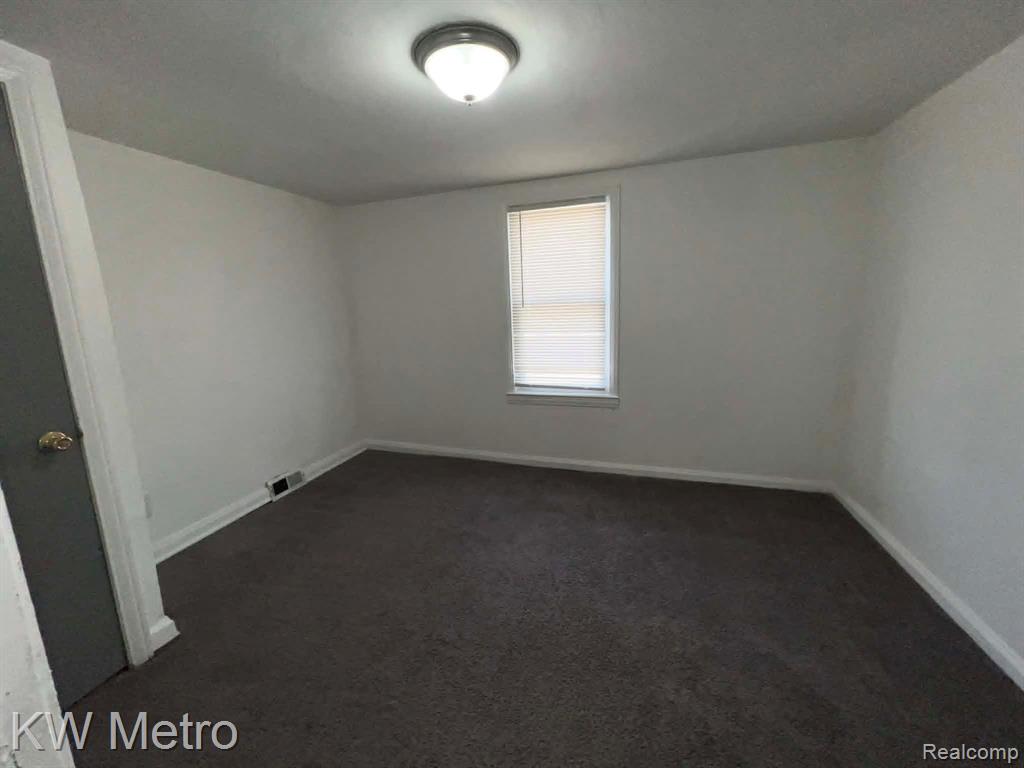 8121 Cloverdale Avenue, Ferndale, MI 48220 — Photo 21