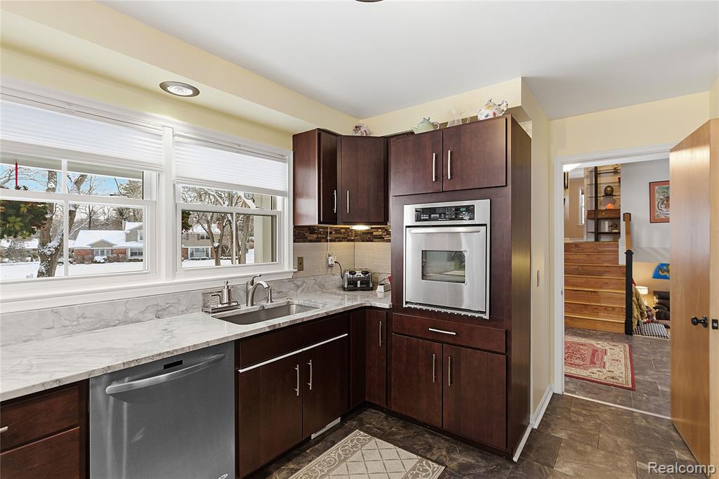 3873 Top View Court, Bloomfield, MI 48304 — Photo 6