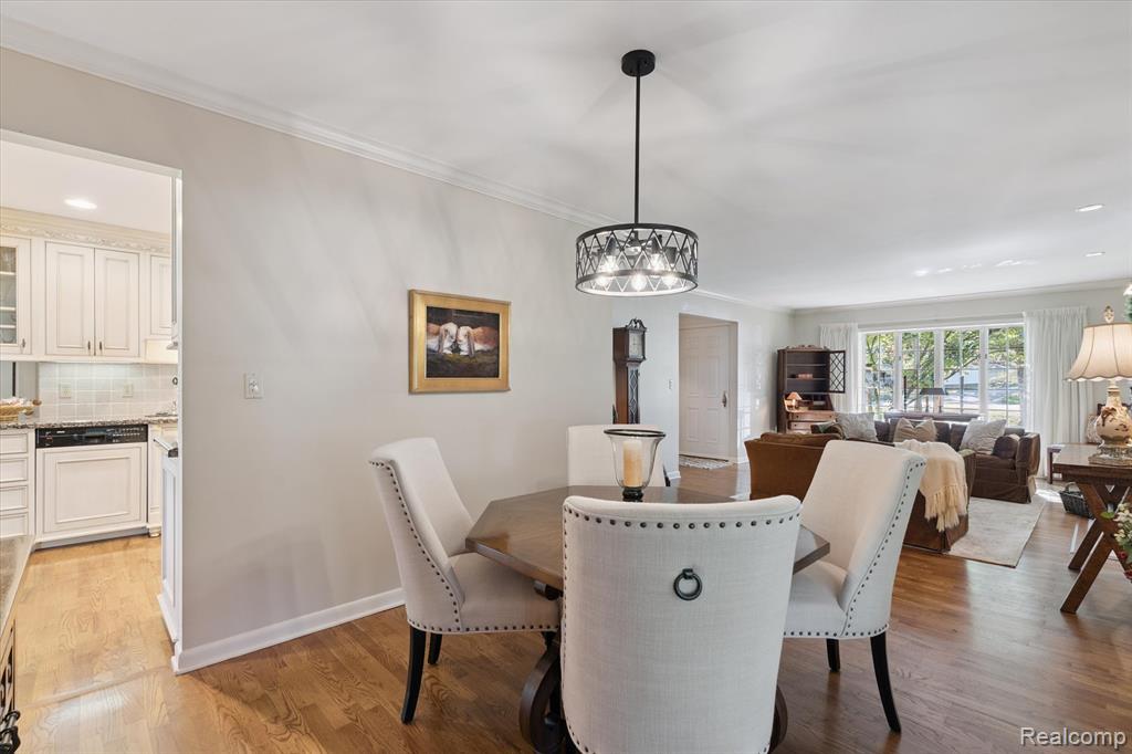 915 E River Road, Flushing, MI 48433 — Photo 11