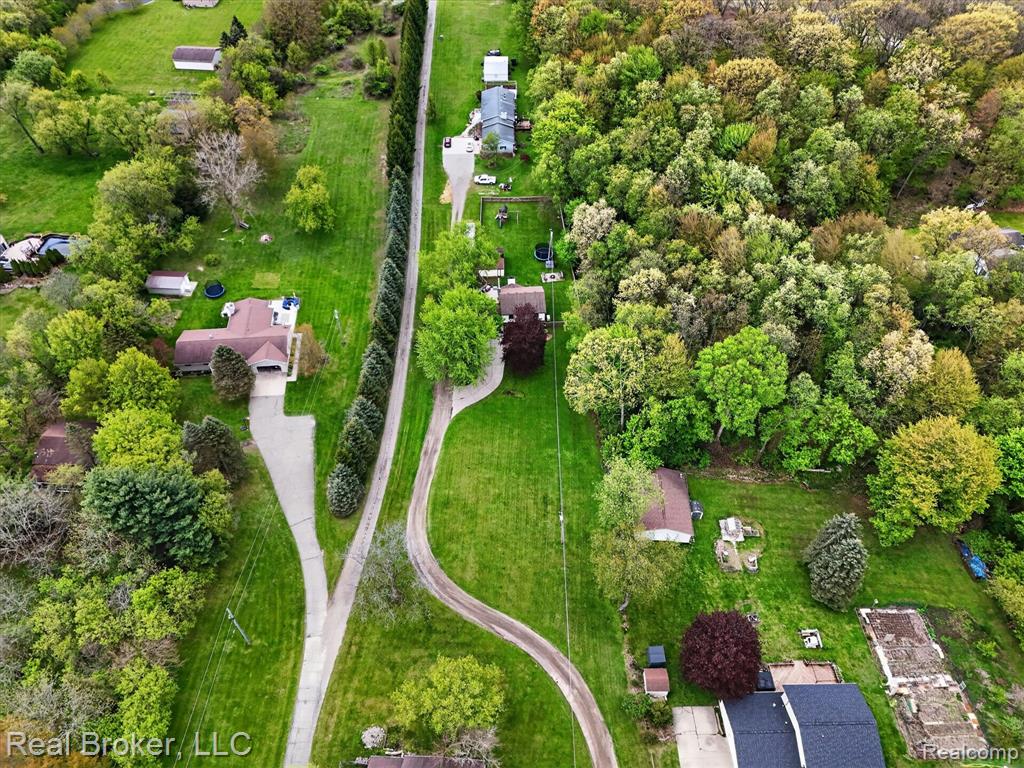58-3885-Morgan-Rd-Orion-Township-MI-48359-WindowStill.jpg
