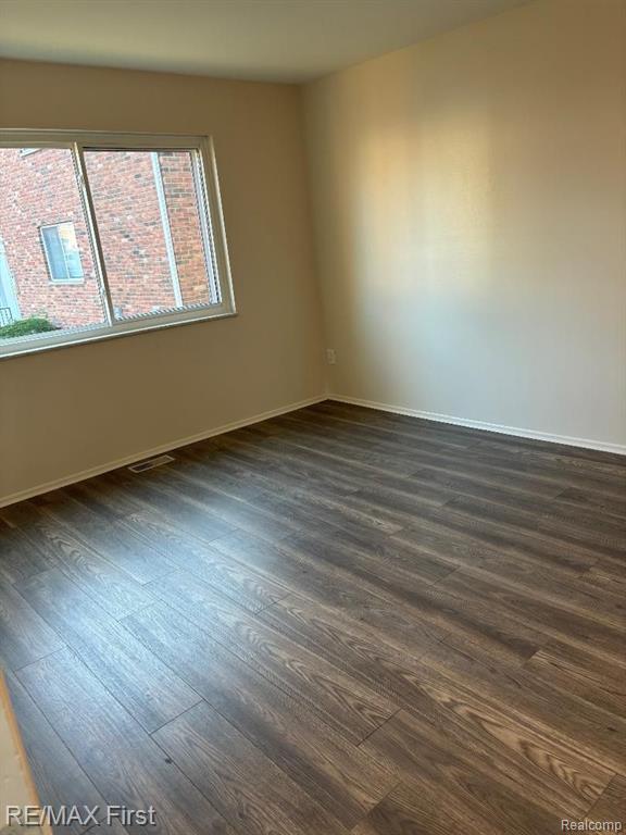 29264 HOOVER Road, 264, Warren, MI 48093 — Photo 9