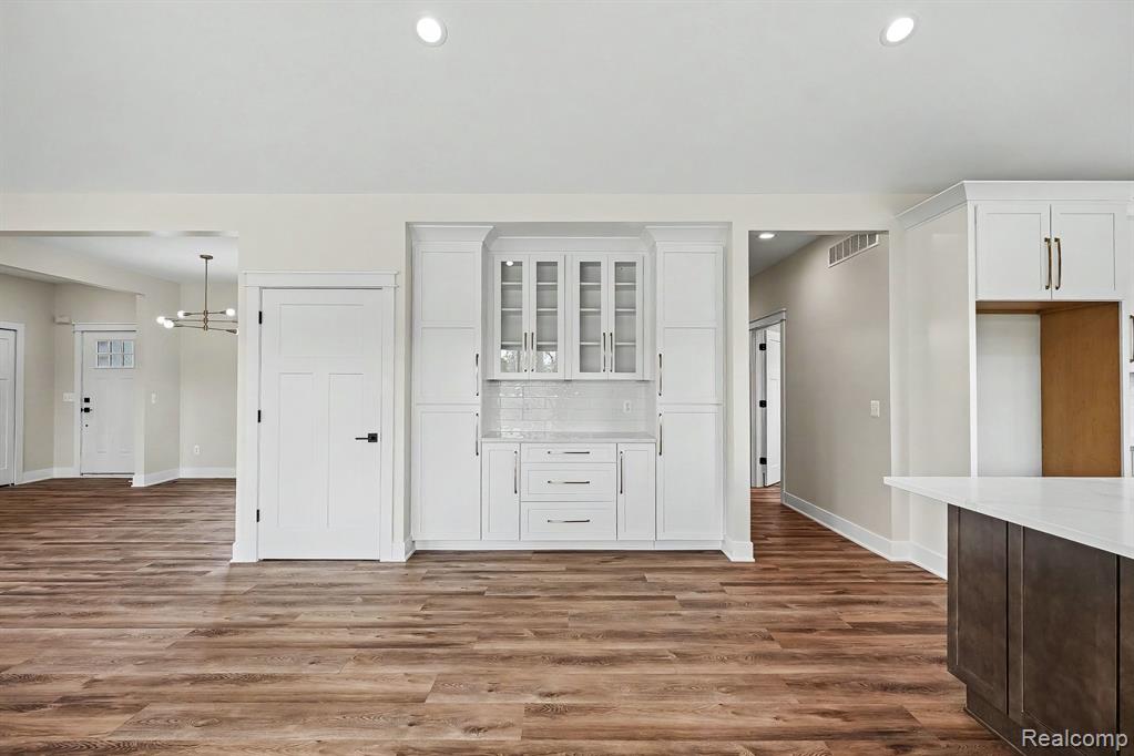 57560 Omo Road, Ray, MI — Photo 16