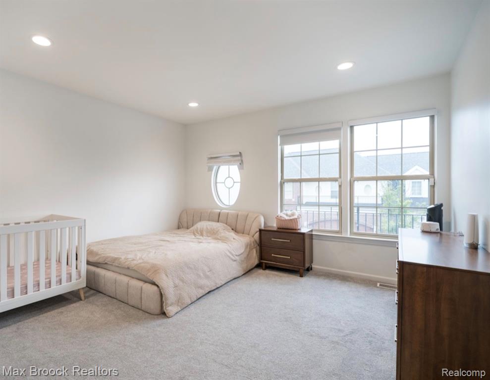 4344 Gateway Circle, West Bloomfield, MI — Photo 29