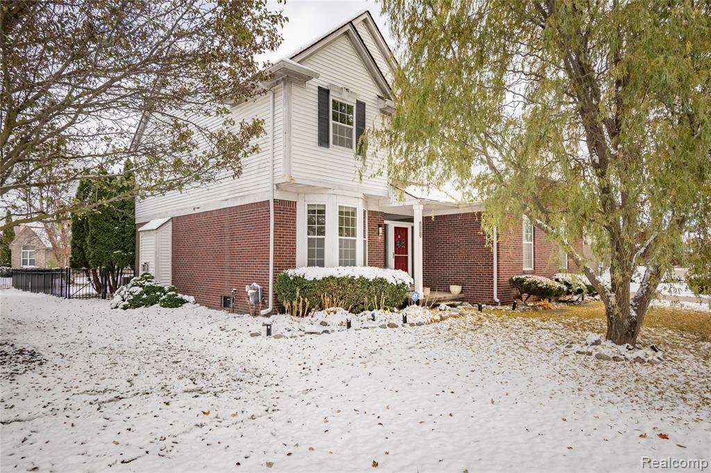 48850 Village Drive, Macomb, MI 48044 — Photo 37