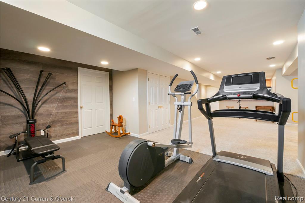 48742 Tanglewood Drive, Macomb, MI 48044 — Photo 65