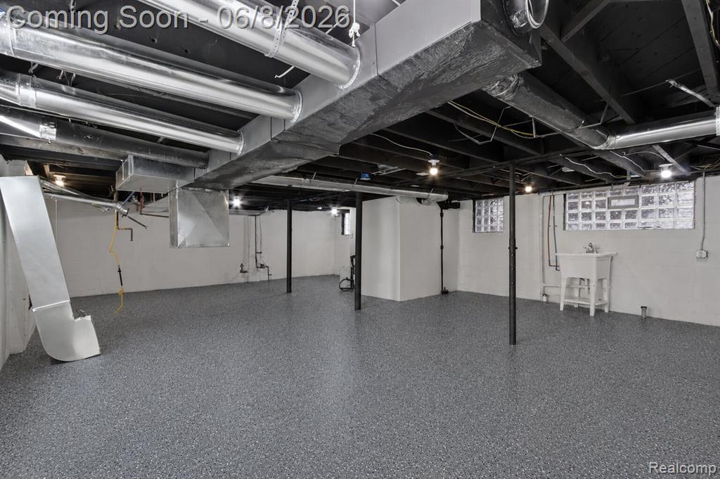 2025 Lawrence Street, Detroit, MI 48206 — Photo 19