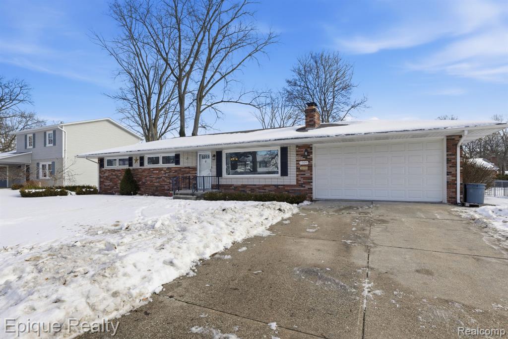 1009 Illinois Street, Marysville, MI 48040 — front exterior