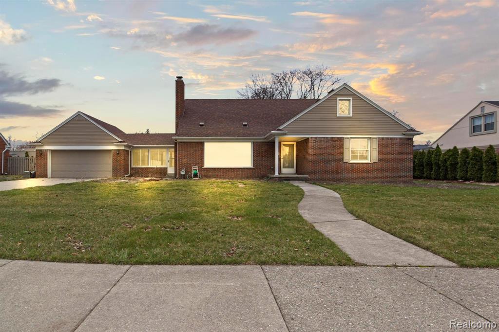 500 BRENTWOOD DRIVE Drive, Dearborn, MI 48124 — Photo 2