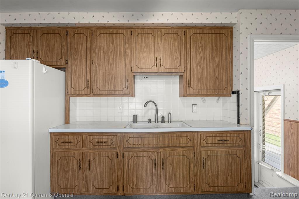 7055 Freda Street, Dearborn, MI 48126 — Photo 8