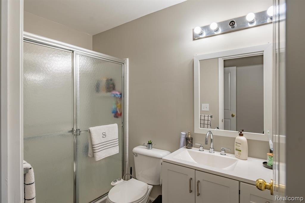47543 PEMBROKE Drive, Canton, MI 48188 — Photo 7
