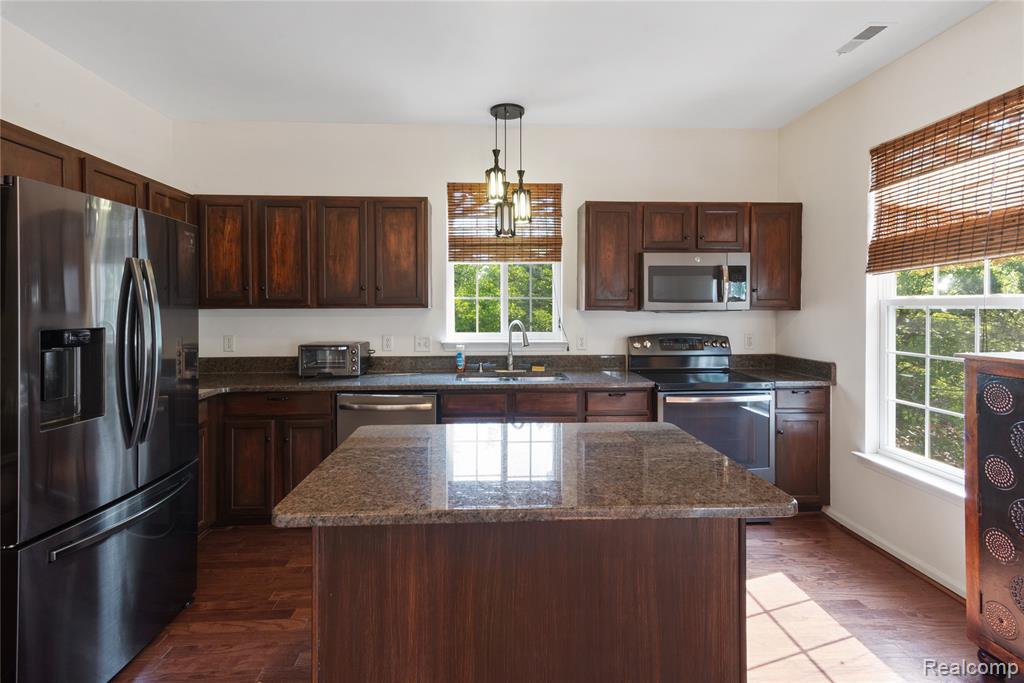 2065 Pinecroft Drive, Canton, MI 48188 — Photo 3