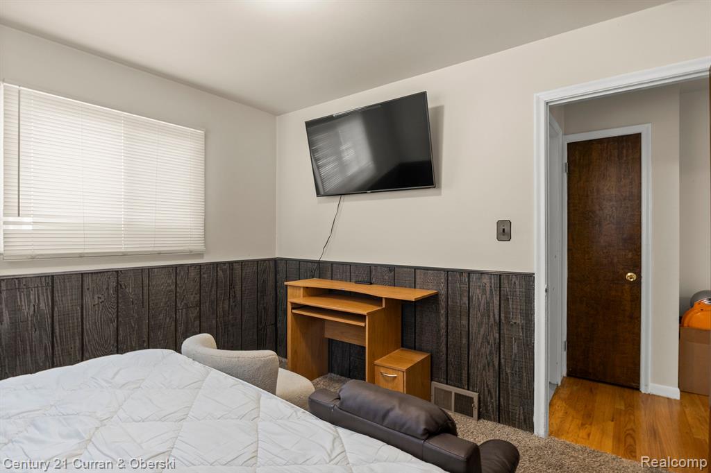 589 HELEN Street, Garden City, MI — Photo 19
