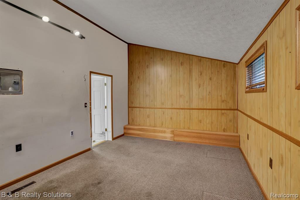7493 S SAGINAW Street, New Lothrop, MI 48460 — Photo 18