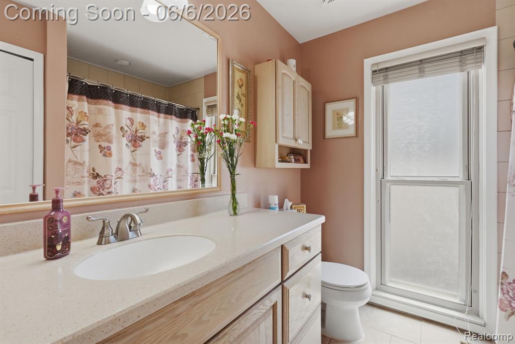 42321 Royal Lane, Clinton Twp, MI 48038 — Photo 15