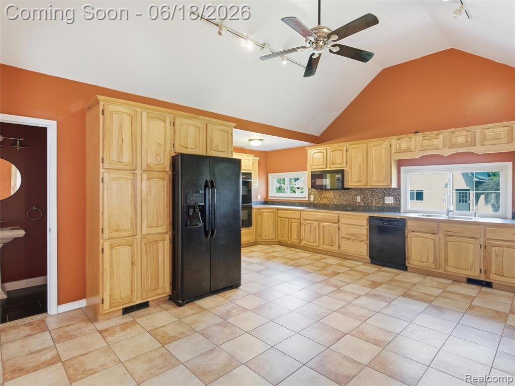 74288 Spencer Street, Armada, MI — Photo 16