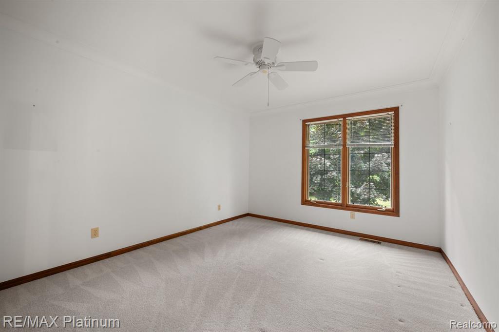 12902 Autumn Ridge Court, Milford, MI 48380 — Photo 30