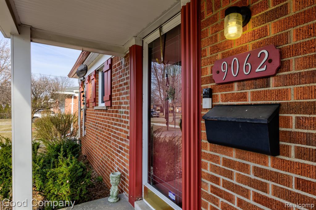 9062 SHANNON Drive, Sterling Heights, MI 48314 — Photo 3